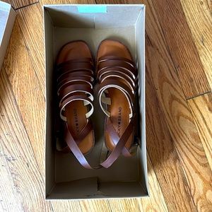 Lucky brand sandals NWT